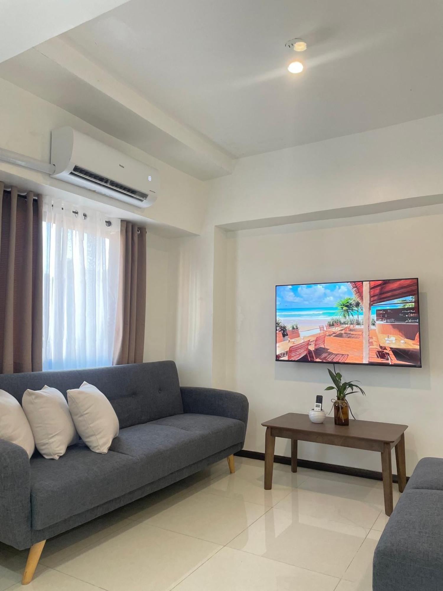 The Penthouse Suite Lapu-Lapu City Exterior photo